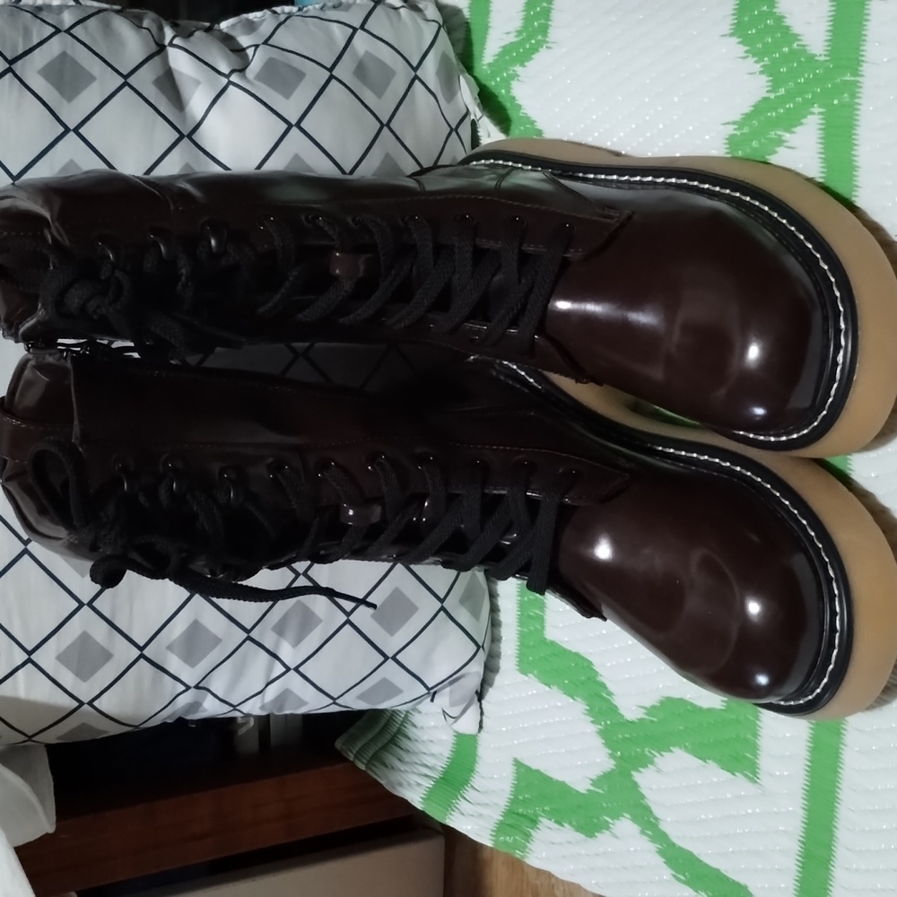 DREAN PAIRS WOMEN'S PLAYFORM SIZE:8